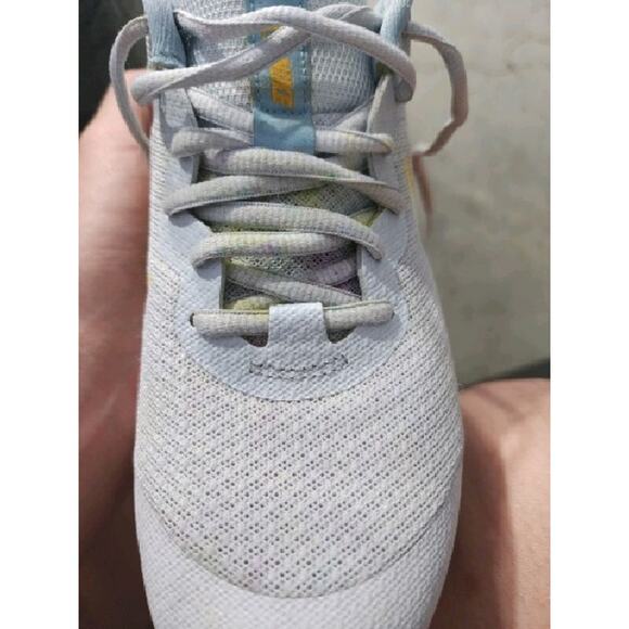 Nike Revolution 6 NN Youth Sz 4Boys 007525 White Blue Running Athletic Sneakers - Picture 9 of 10